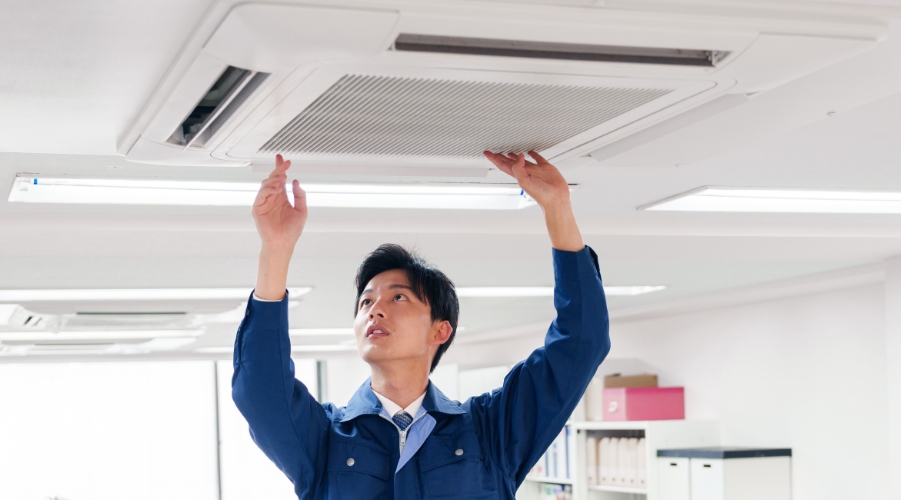 園児の健康を守る、エアコン内部の清潔管理
